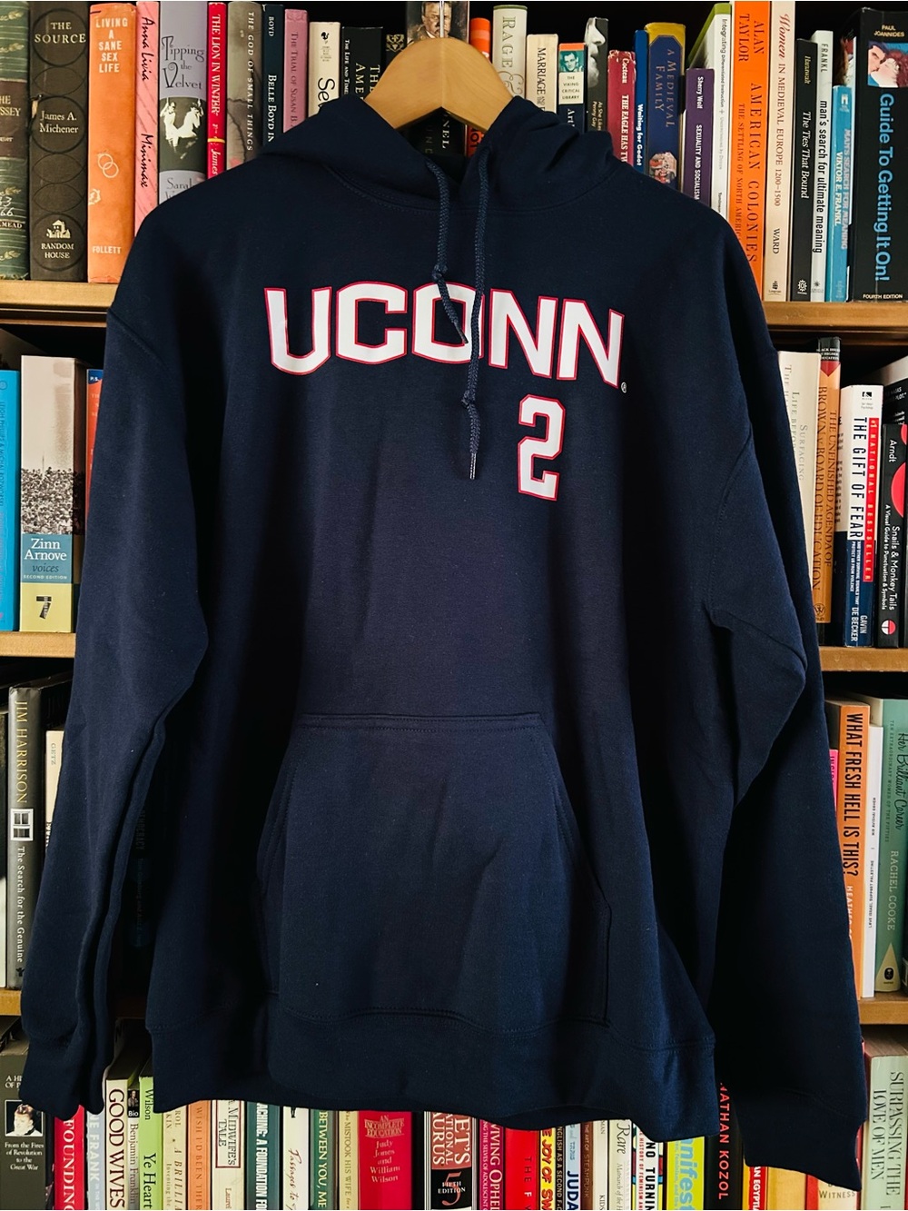 UConn KK Arnold 2 Navy Huskies Basketball Official NIL Hoodie Sweatshirt sz M